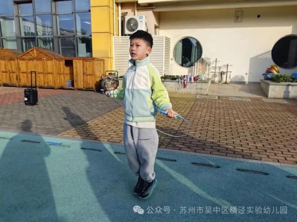 8f0c86a4f83bbeb427e243ca243101cc