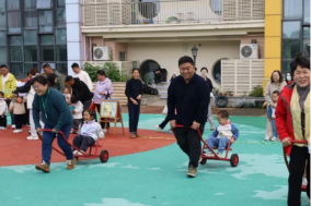 小朋友，迎着春风奔跑吧！——横泾实验幼儿园小班亲子运动会暨家长半日活动